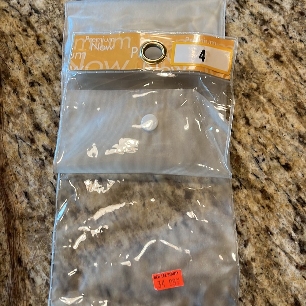 Hair extensions - Picture 4 of 5
